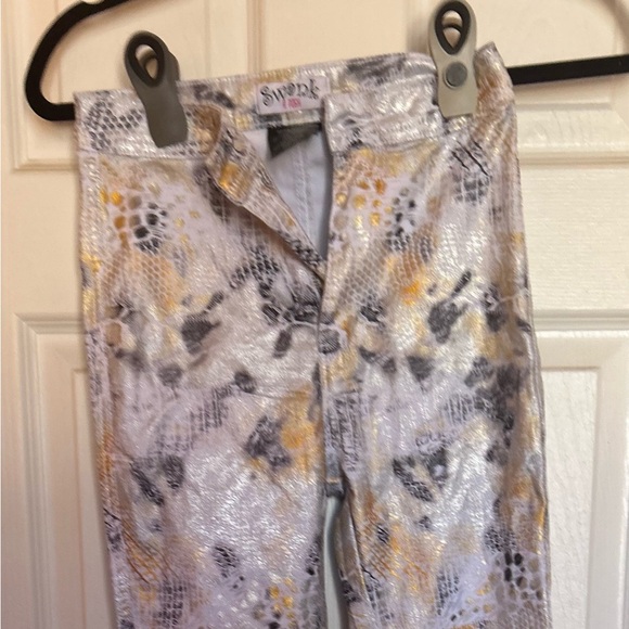 Swank a posh animal print super stretch jeans - Picture 2 of 5